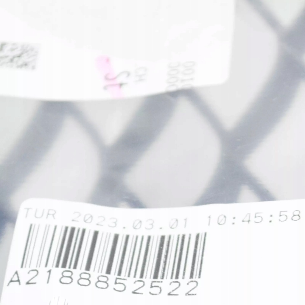 Mb cls c218 передній бампер amg лівий нижній решітка радіатора a2188852522 2015 oem Зі Шроту