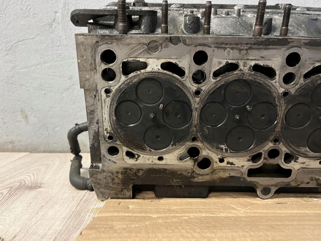 Audi a3 8p vw golf головка насоси-форсунки вали 2.0 bkd 03g103373a Оригінал