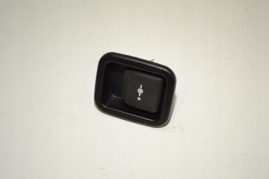 фото №1, Bmw f20 f21 разъём прикуривателя задняя задние 57143111