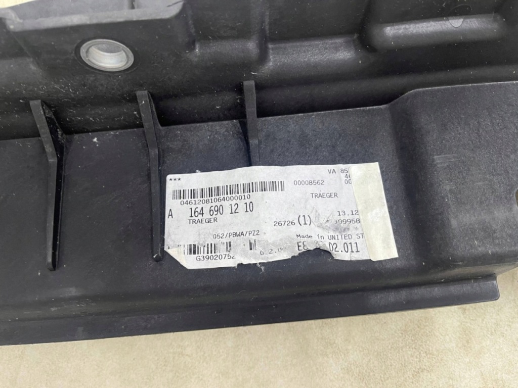 Накладка порога  mercedes ml w164 підніжка нова права опора накладки порога Недорого