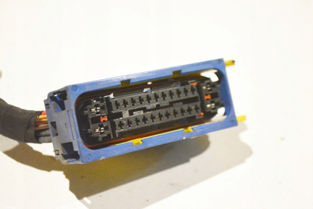 фото №1, Насос abs renault megane iii scenic iii штекер колодка