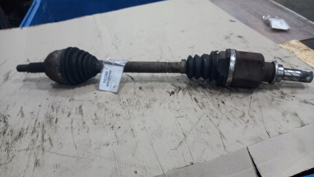 фото №1, Привідний вал ліва renault megane scenic 1.5d 03r