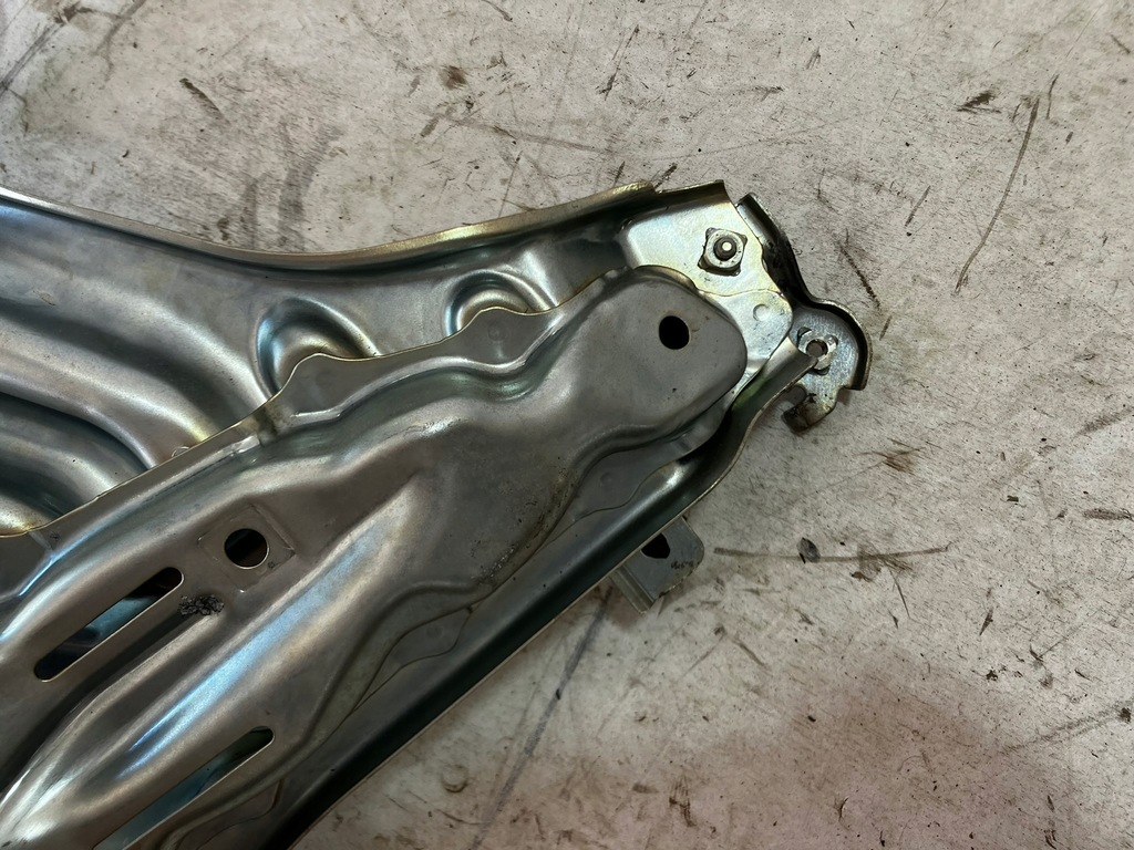 фото №7, Prius iii prius plus основание кронштейн инвертора