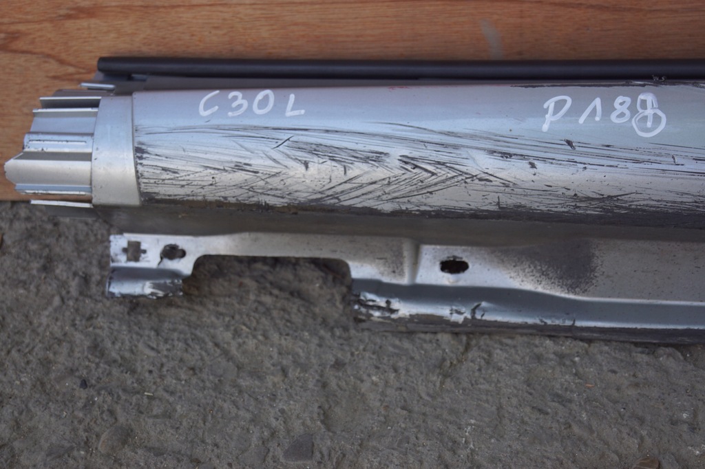 фото №7, Поріг молдинг поріг ліва volvo c30 r-design