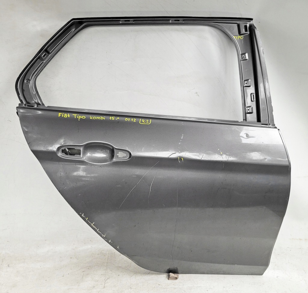 Купити Двері праве задня fiat tipo kombi 2015-