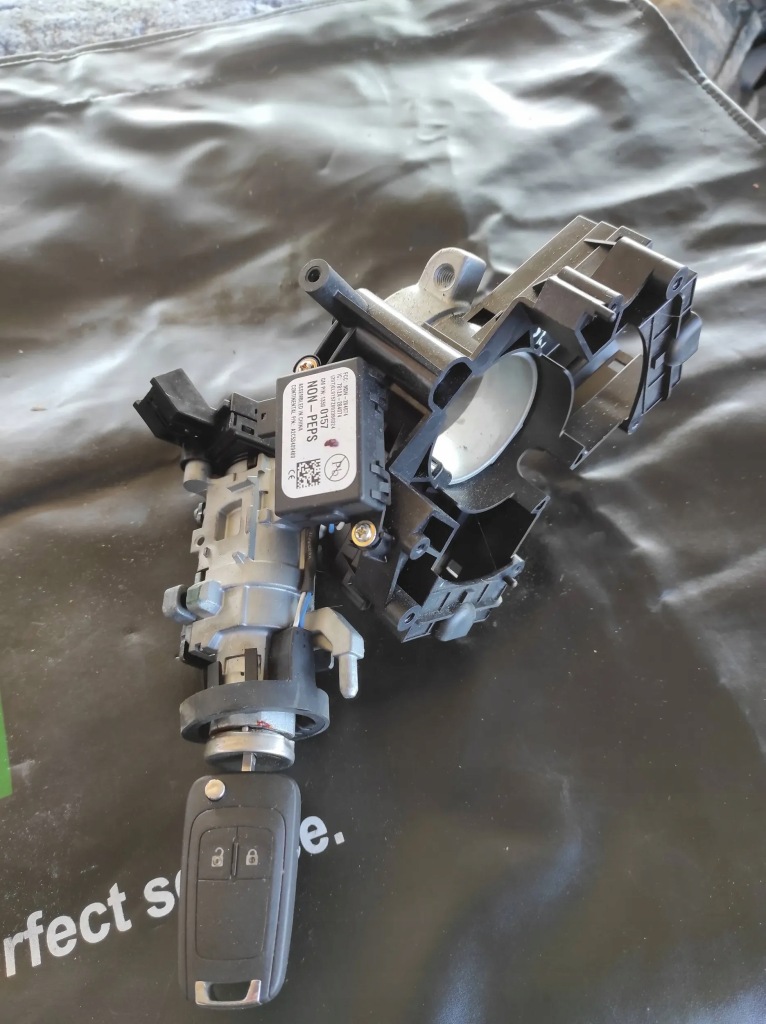 фото №1, Opel astra j 2012 замок запалювання 13500157