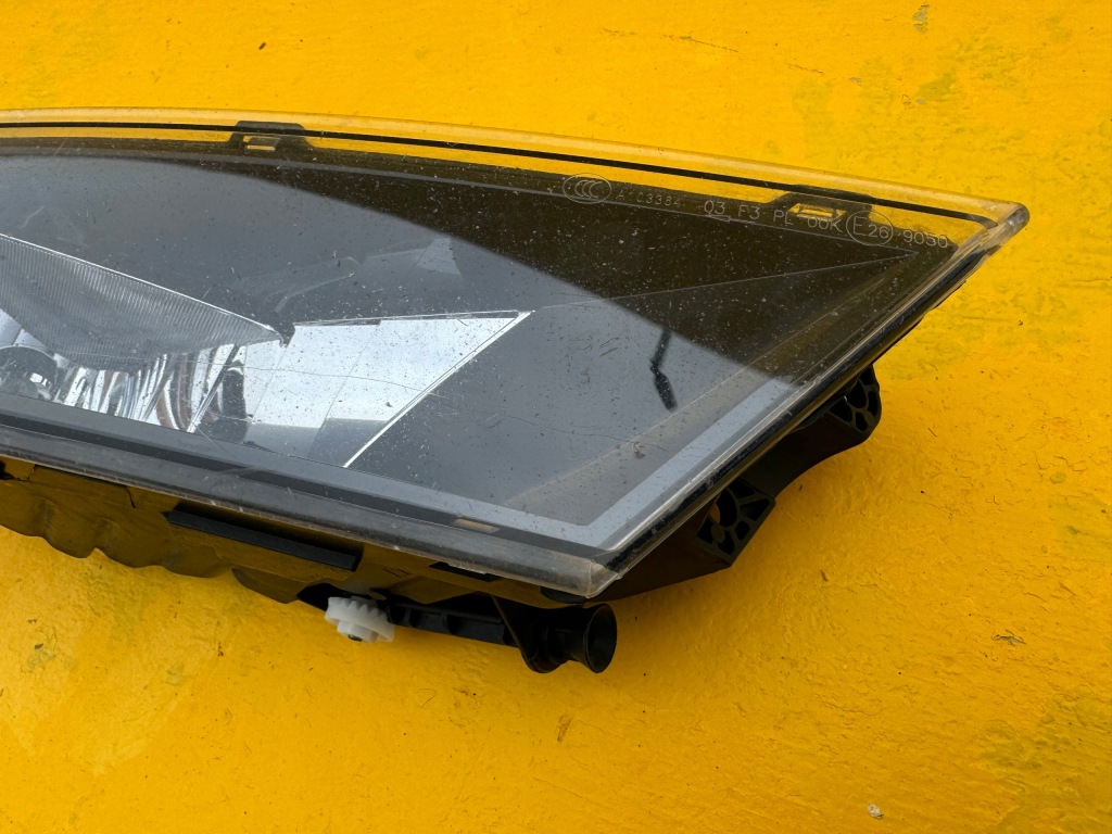 фото №5, Skoda superb iii 3 15r- лампа противотуманная фара правый перед передний 3v0941700