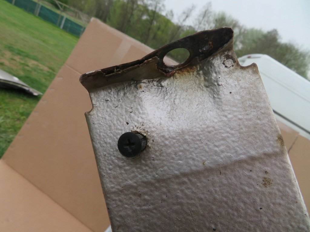 фото №13, Hyundai i10 10-13 крила перед правий передній qz