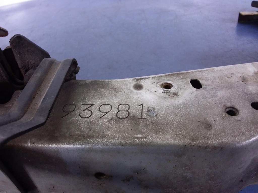 фото №4, Toyota auris i підсилювач верхній