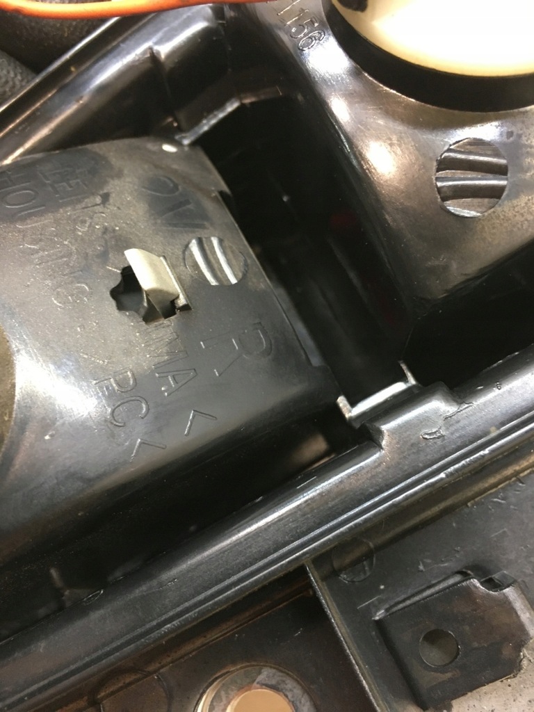 фото №9, Лампа правий задня w кришка hyundai elantra iii