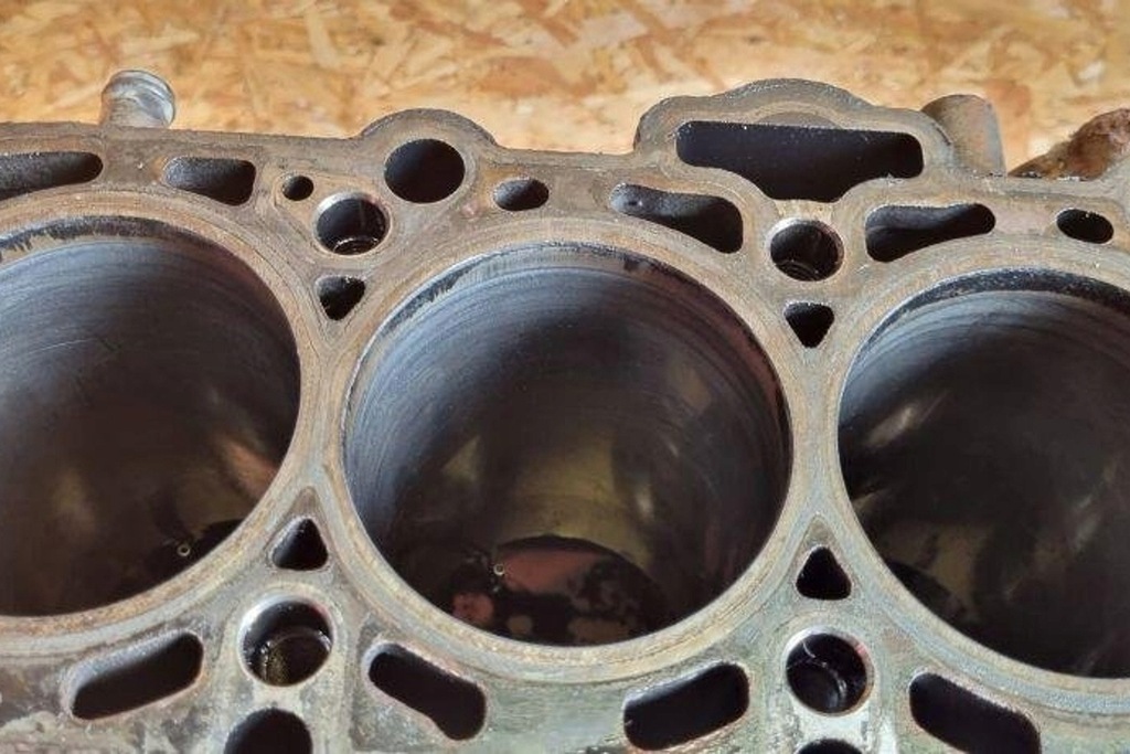фото №7, Блок двигателя vw caddy iii фургон 2ka, 2kh, 2ca, 2ch 038021cg 1.9l дизель