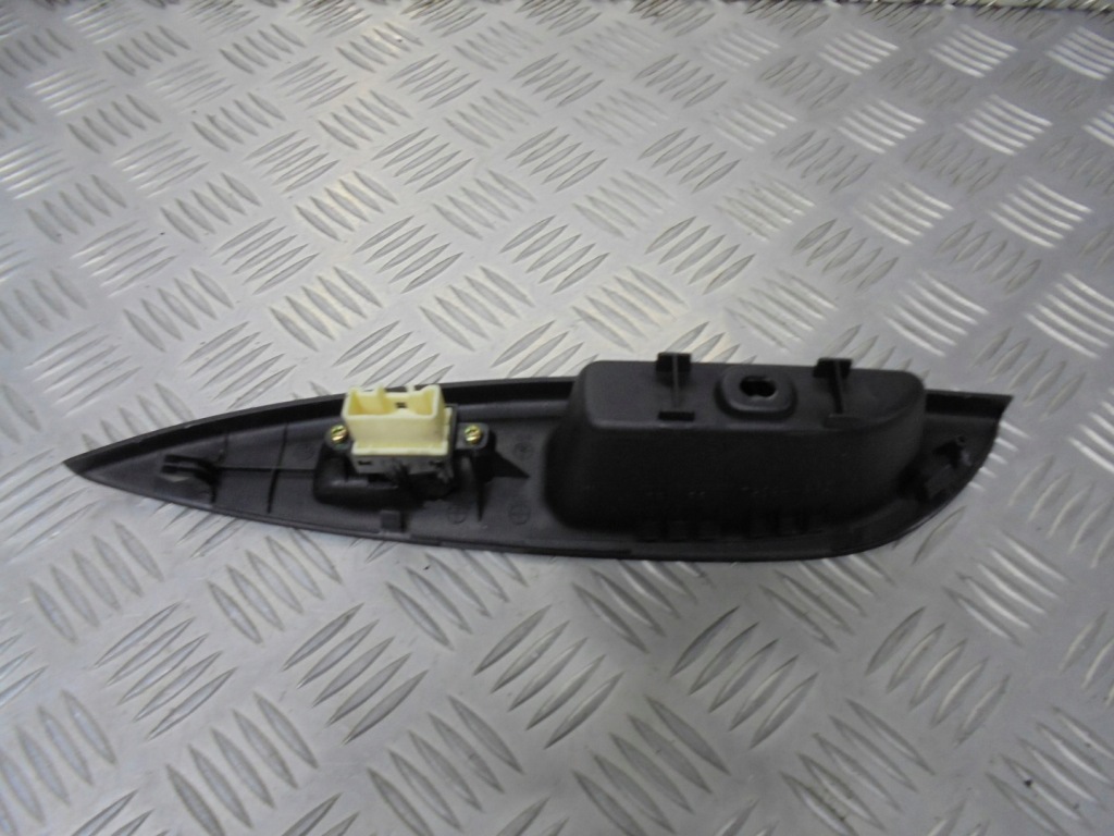 фото №2, Панель стекло правый задняя mazda 6 gy