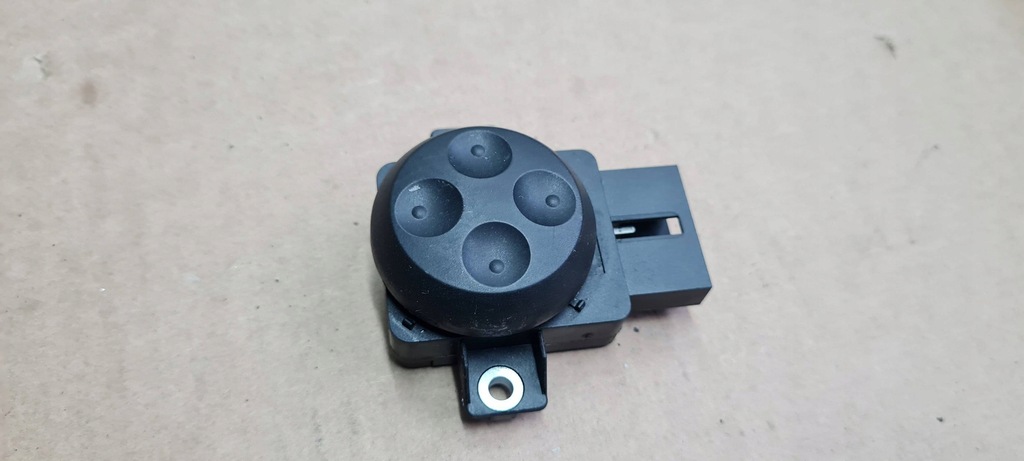 фото №9, A4 b9 8w переключатель reguracji сиденье 8e0959777a q5 a6 q7 q5 80a a5 8w