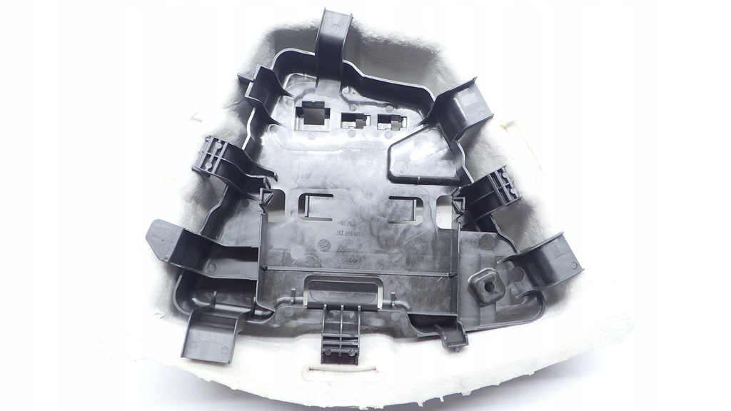 фото №11, Набор hak буксировочный audi q7 жгут модуль кнопка болты 4m0803881f