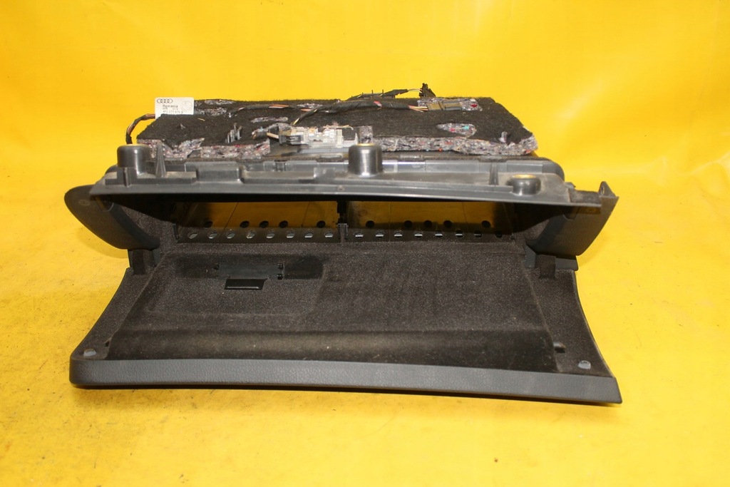 фото №10, Бардачок пассажира audi s6 c6 4f18570356ps