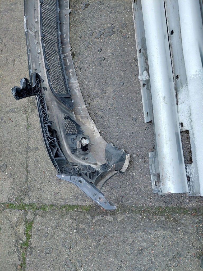 Mercedes c w204 amg 07-09 бампер перед+ tył+progi Оригинал