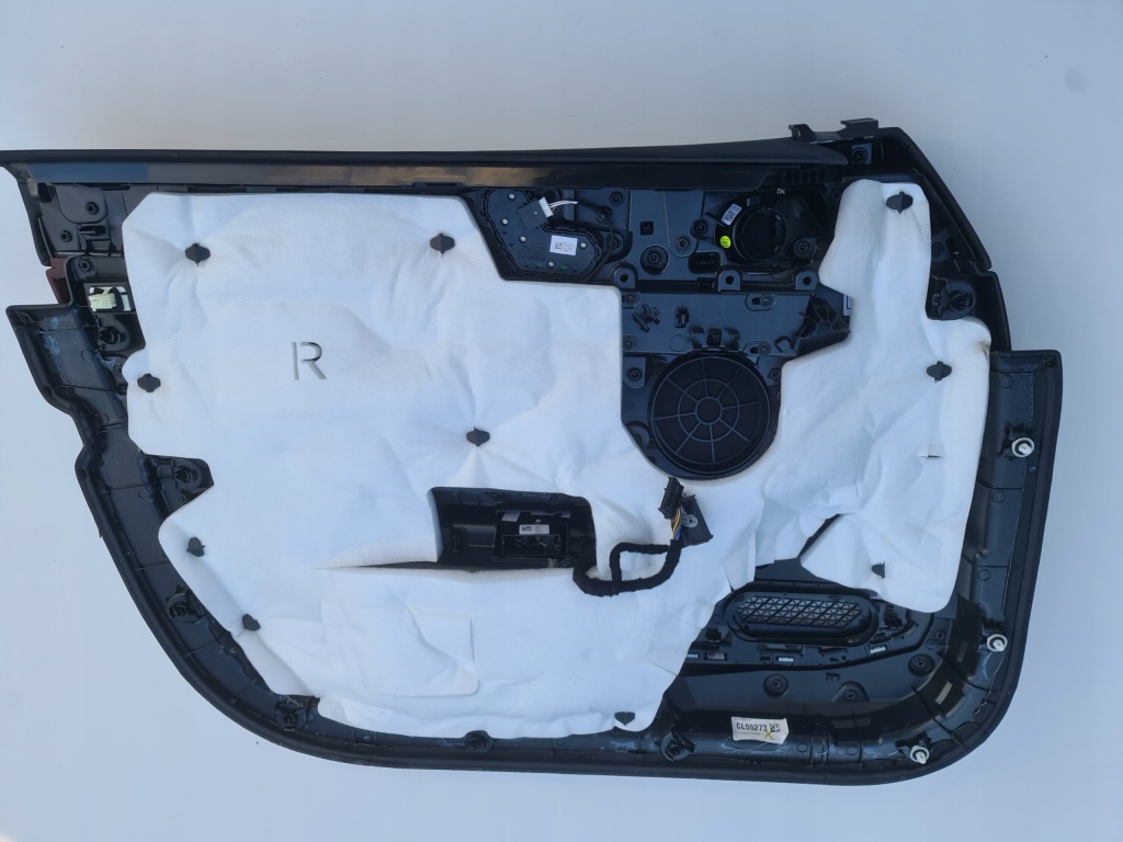 Bmw g70 i7 обивка обшивка правый перед bowers & wilkins Недорого