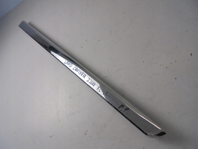 фото №1, Молдинг дверь правый перед toyota land cruiser j200