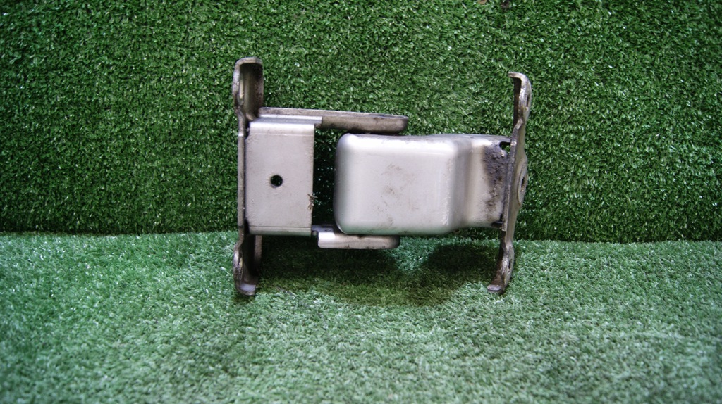 фото №1, Петля дверь крышки багажника задняя правый góra renault trafic ii opel vivaro a