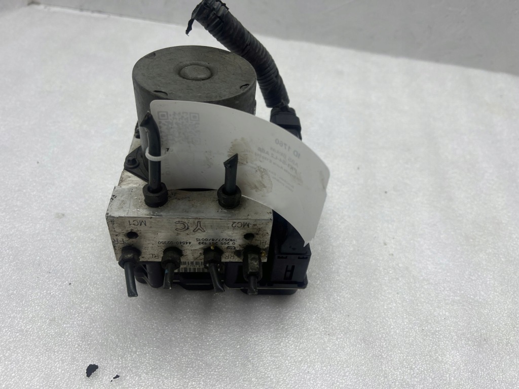 фото №1, Toyota auris e180 2017 насос abs