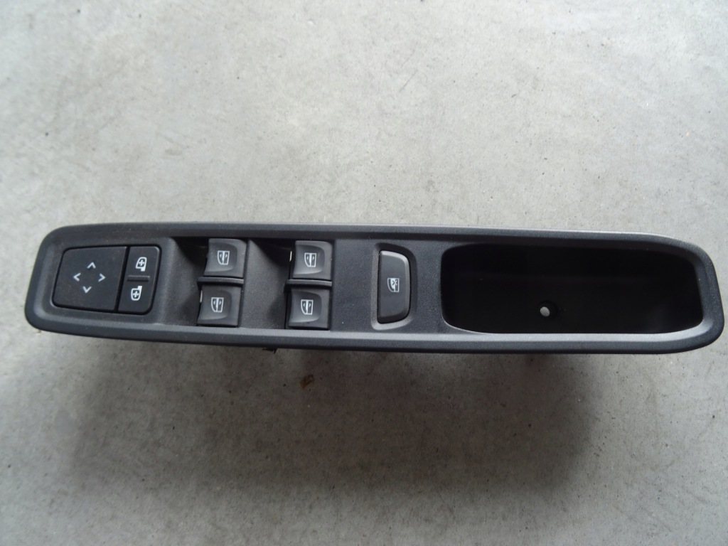 фото №1, Переключатель окон зеркал dacia sandero iii