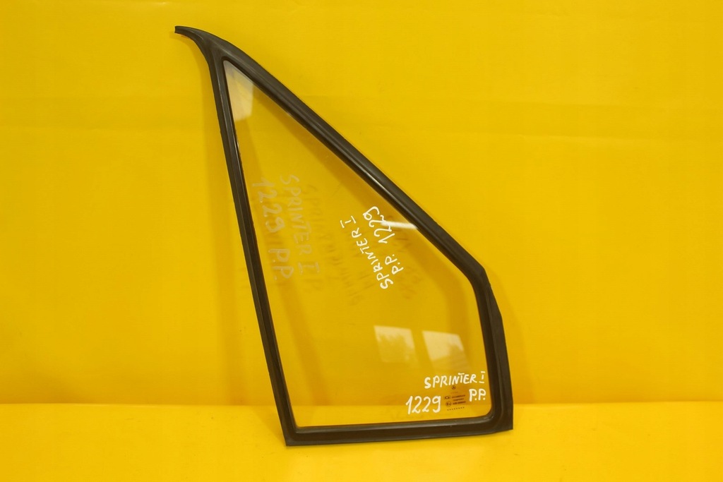 фото №1, Скло бічна трикутник правий перед mercedes sprinter i
