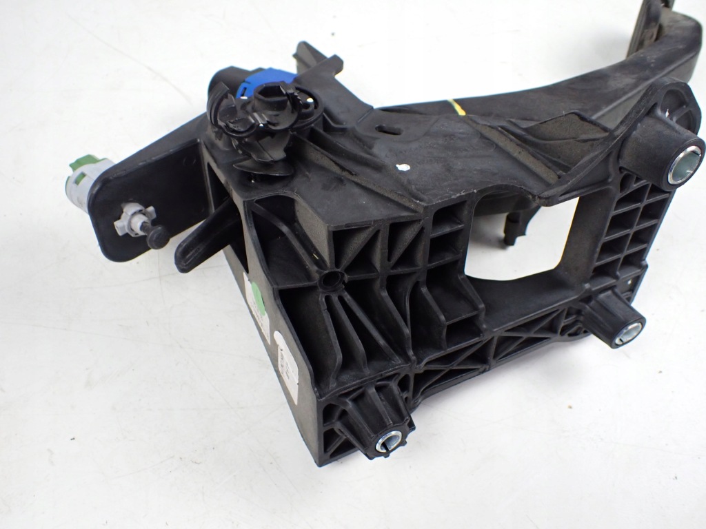 фото №5, Педаль сцепления dacia dokker 1.6 sce 2018 r europa 465038135r