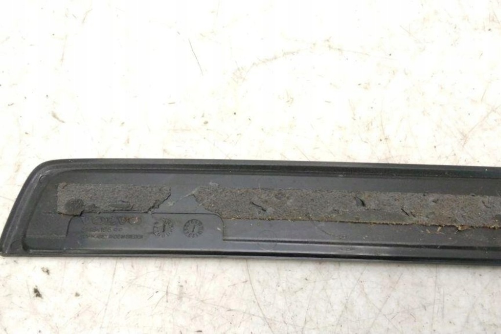 Передня права накладка декоративна порога  volvo xc40 536 31484196 1.97l дизель Зі Шроту