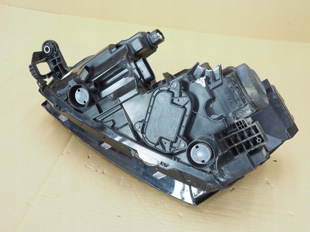 фото №14, Лампа перед права skoda scala full led 657941016