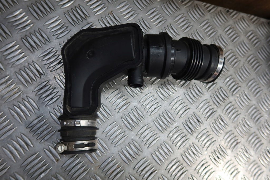 фото №2, Патрубок трубы интеркулер fiesta mk8