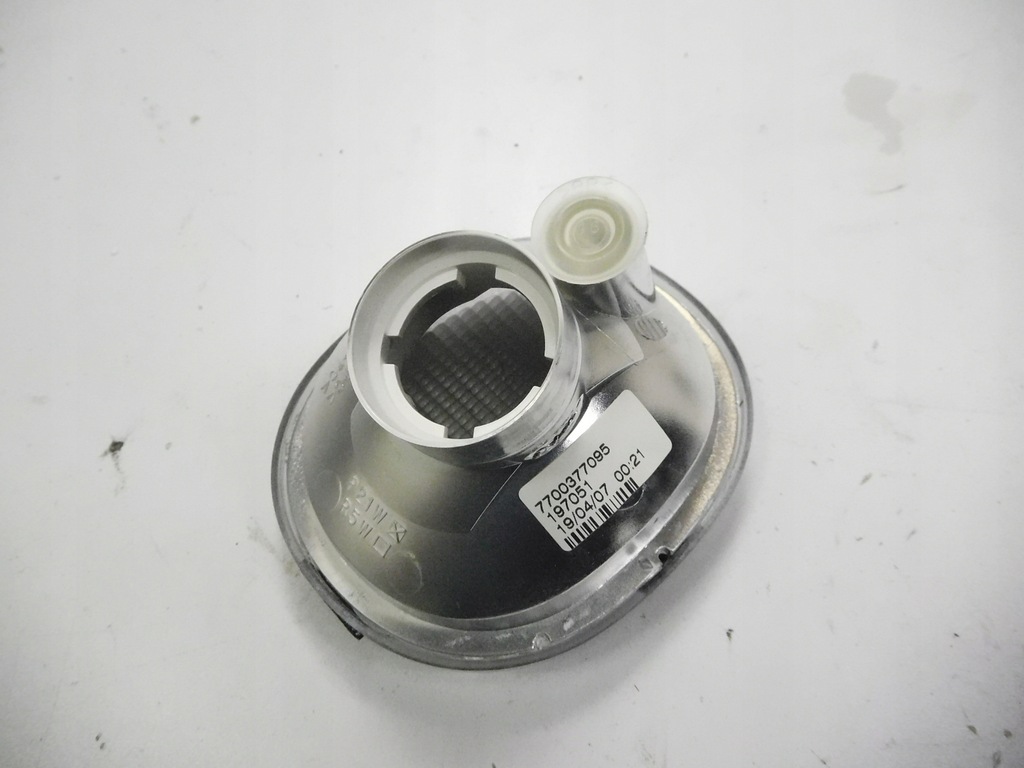 фото №5, Лампа поворотник renault rvi 7700377095