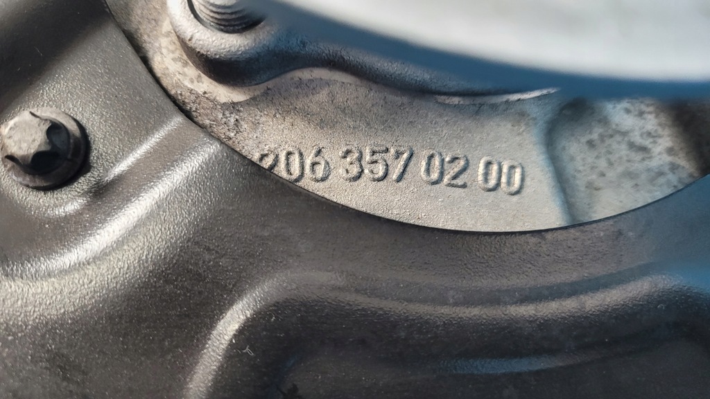 фото №12, Mercedes w206 c200 поворотний кулак правий задня a2063570200 a2065404201 a2233560100