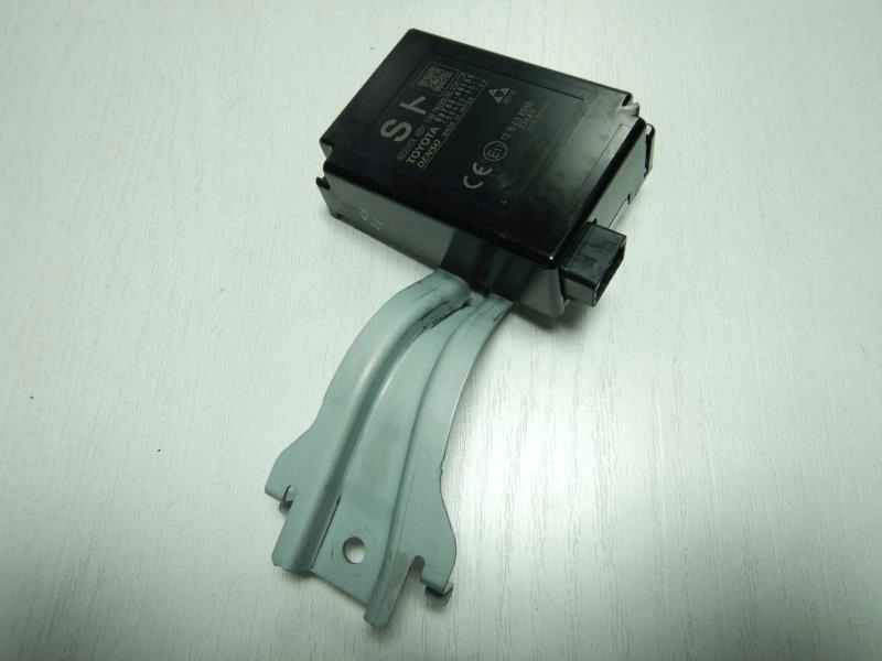 Lexus rx iv модуль блок управления 89760-48150 в Украине