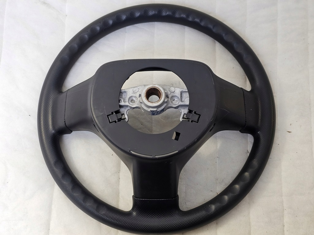 фото №6, Воздуховод toyota aygo citroen c1 peugeot 107 r178