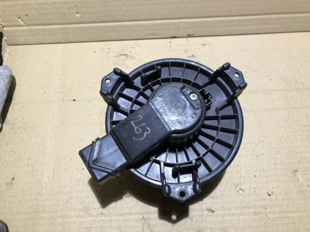 фото №3, Вентилятор обдув повітродувка toyota yaris ii 272700-0311