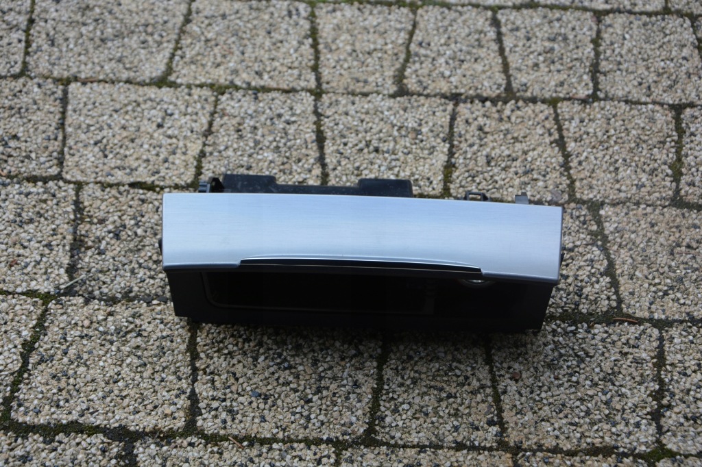 фото №1, Пепельница vw passat cc 3c0863284k