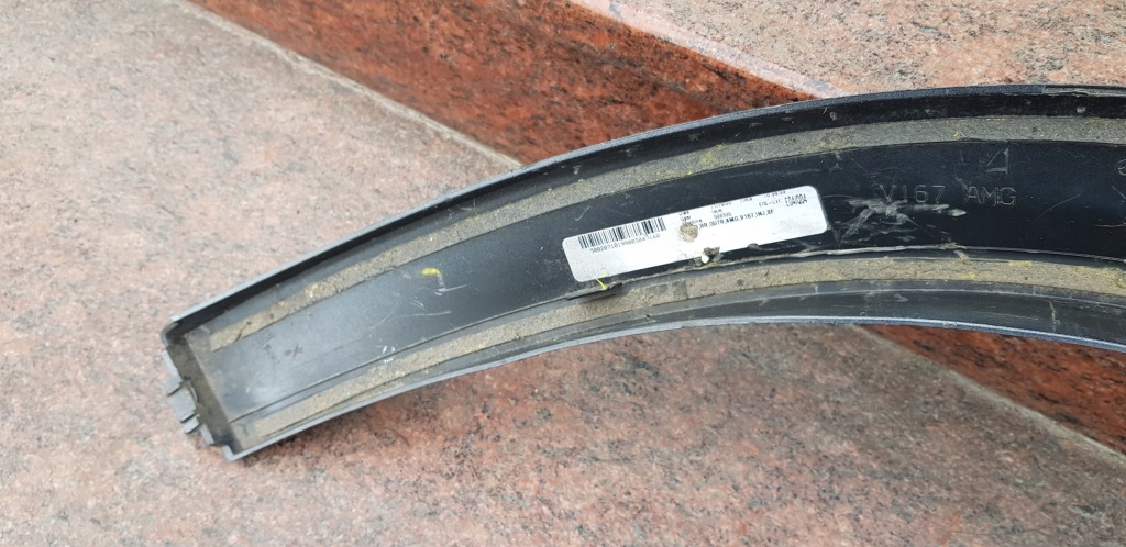 Mercedes gle 167 v167 amg молдинг защита крыла накладка правая задний  задняя Оригинал