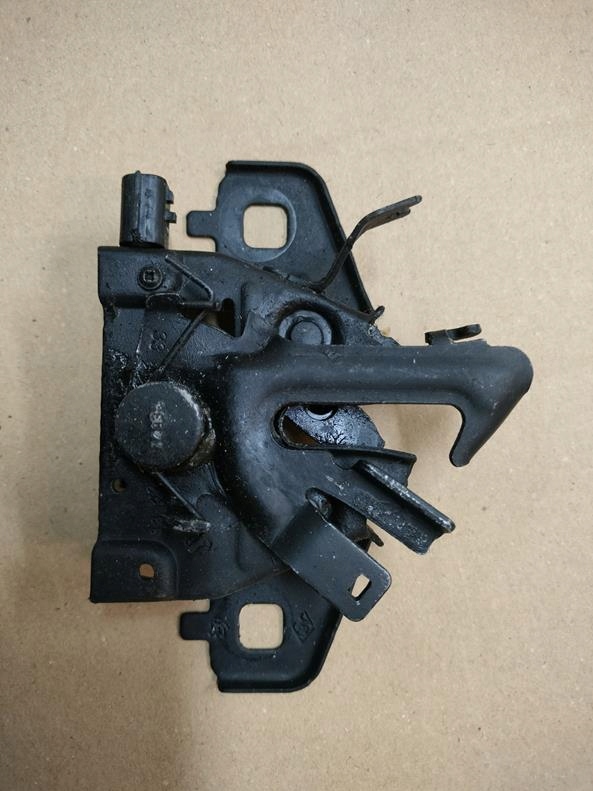 фото №1, Renault clio v замок капот оригинал идеальное состояние