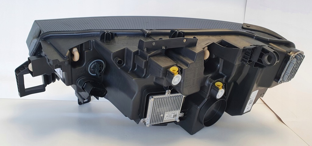 Id.4 лампа перед правая led 11b941006a Недорого