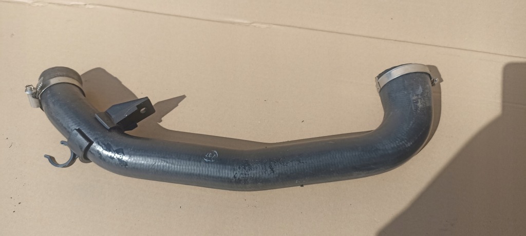 Шланг труба интеркулер ford fiesta mk7 c1b16c646 Доставка