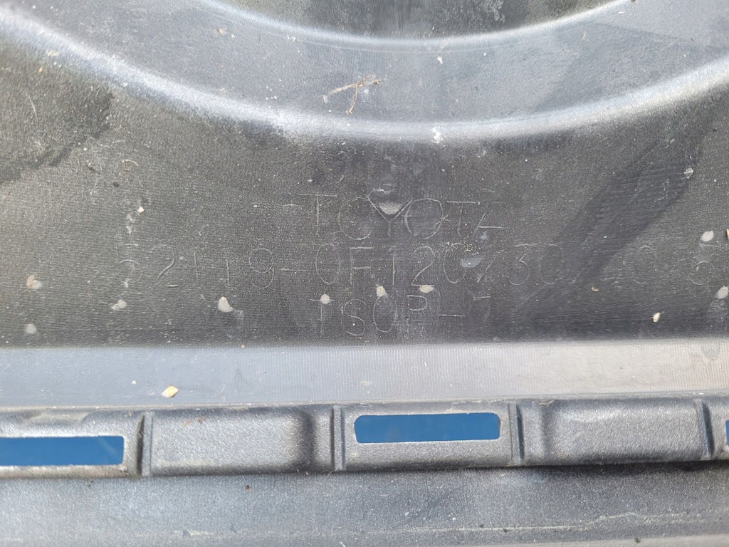 Toyota verso рестайлінг  2013-2018 13-18 бампер передній 52119-0f120 без  датчиків Недорого