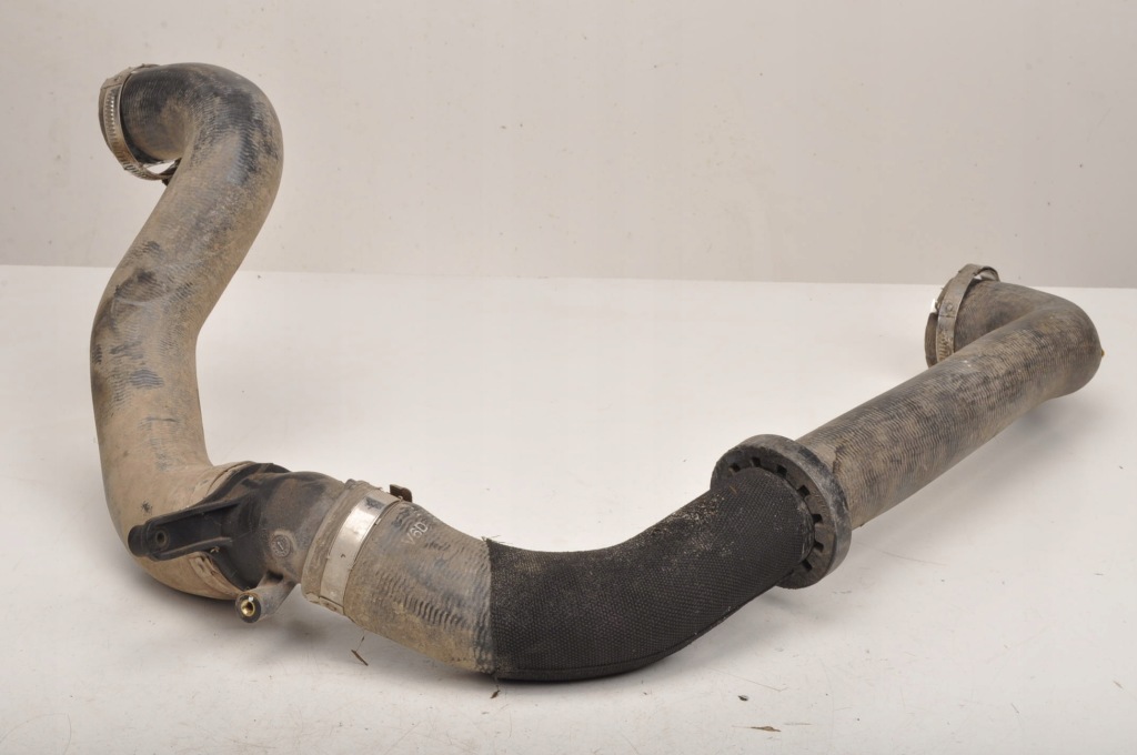 фото №1, Land rover discovery v l462 3.0 d труба интеркулер fpla-9g738-cd