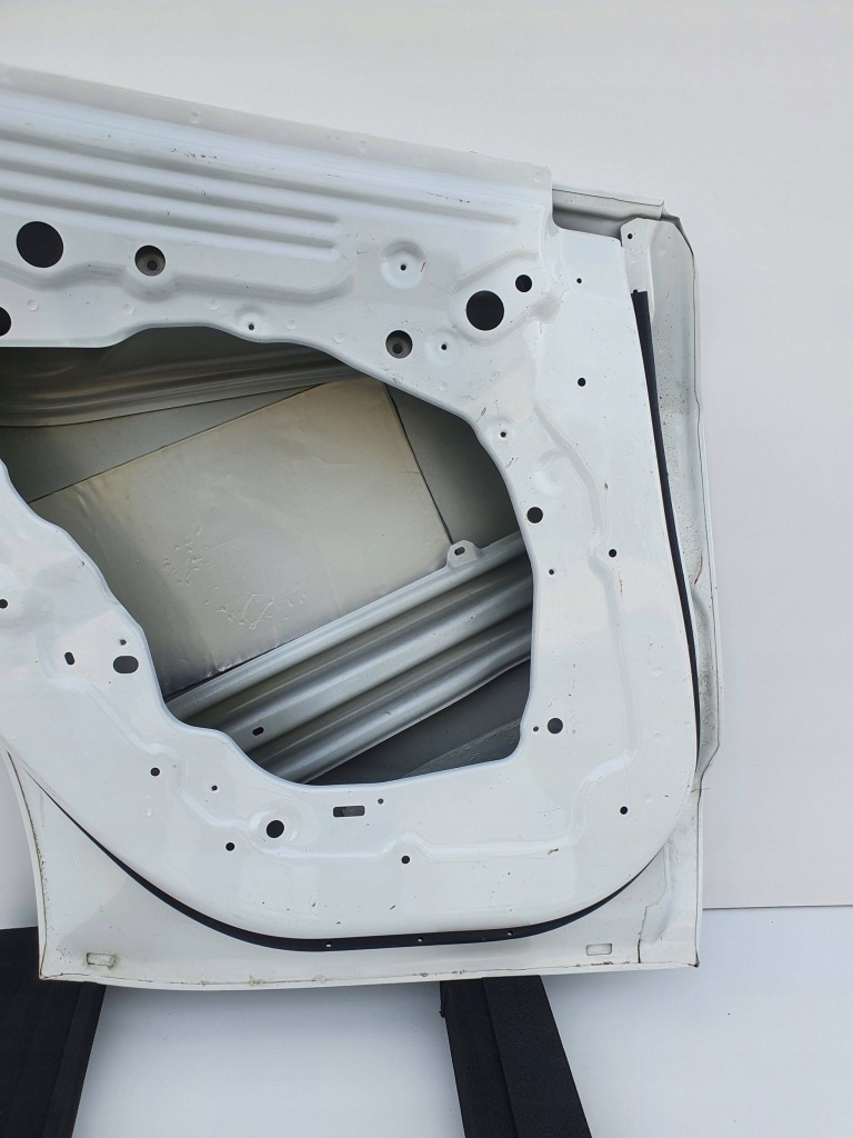 Tesla model y дверь задняя левая сторона левое  задняя 1493599-00-a Доставка