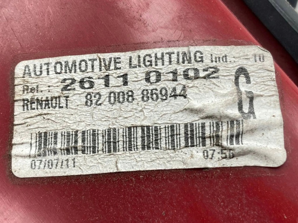 фото №9, Renault clio iii 2010 лампа задняя