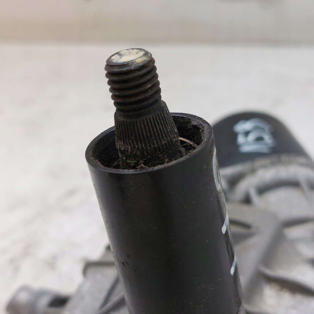 фото №6, Citroen c4 моторчик дворники правый valeo 5pin