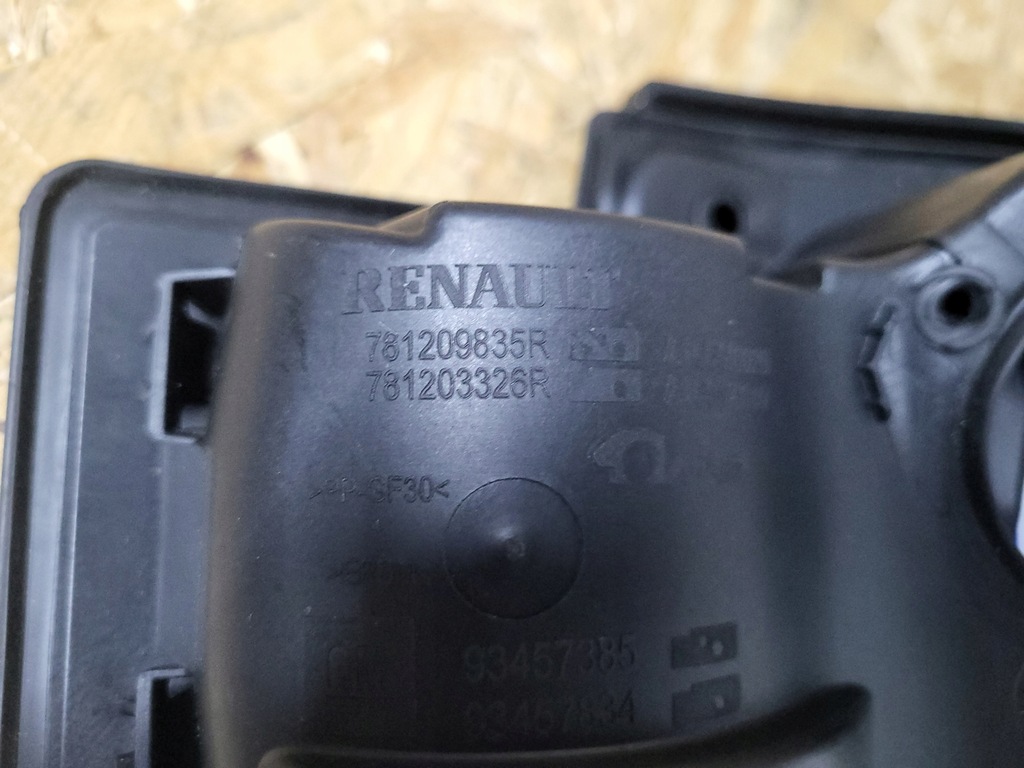 фото №7, Renault trafic iii 3 заливна горловина пального adblue