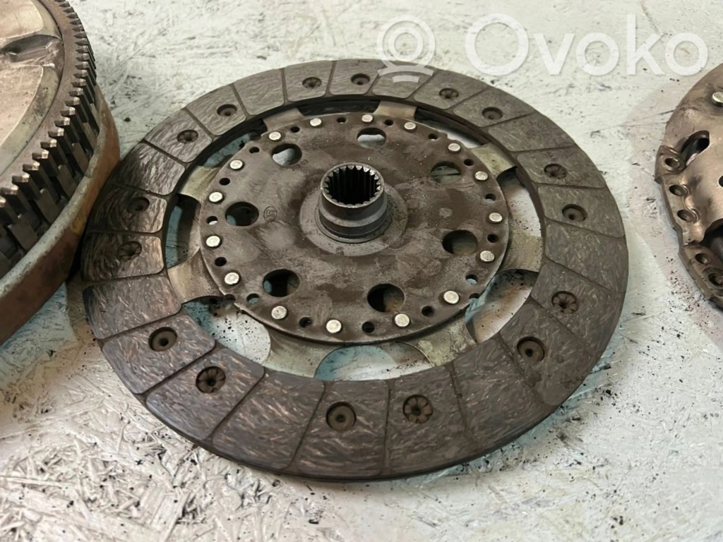 Nissan x-trail t32 2016 комплект зчеплення / комплект Зі Шроту