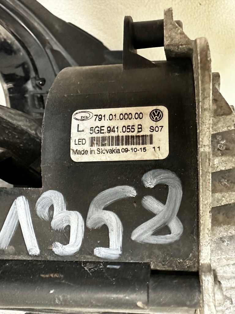 Vw golf vii gte противотуманная фара led левый перед 5ge941055b Недорого