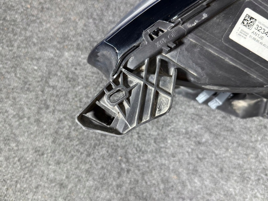 Купить Volvo xc90 2 full led рестайлинг  32342483 фара перед передняя правый  cała европа