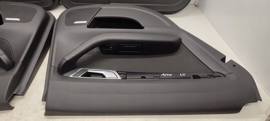 фото №7, Обшивки обшивка комплект audi a6 c6 3,0 tdi kombi